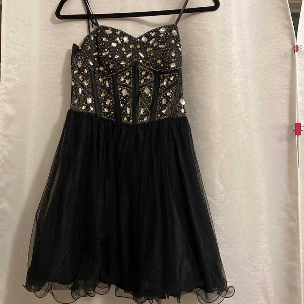 Short puff dress, size 9
